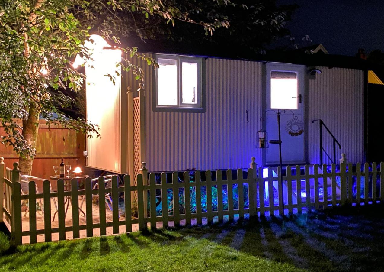 The Duck House Apartment Swansea Exterior photo